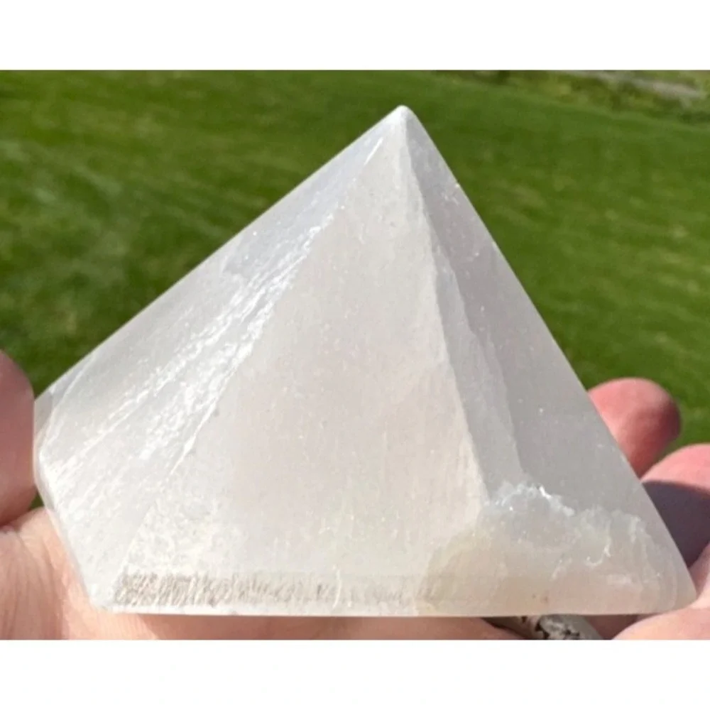 Selenite Crystal Pyramid, Crystal Charging, Crystal Cleansing, Selenite, Crystal